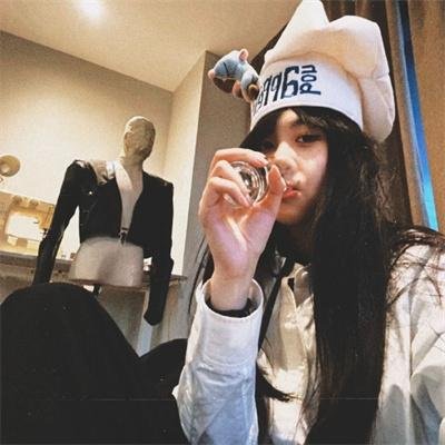 等妈妈回家的孩子